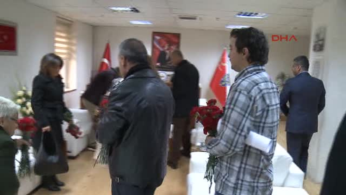 CHP Konak\'tan Polislere Destek Ziyareti