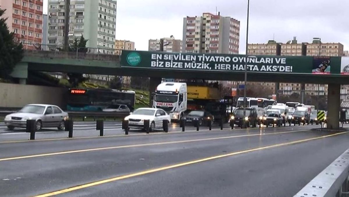 D-100\'de TIR Üst Geçide Katıldı