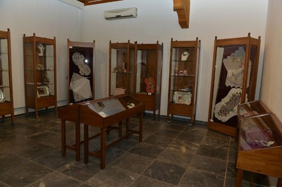 Dünden Bugüne İğne Oyaları Sergilendi