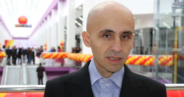 G.Saray'ın Abramovic'i Olarak Bilinen Demirbilek, F.Bahçe'nin Rakibinde Asbaşkanlık Yapıyor