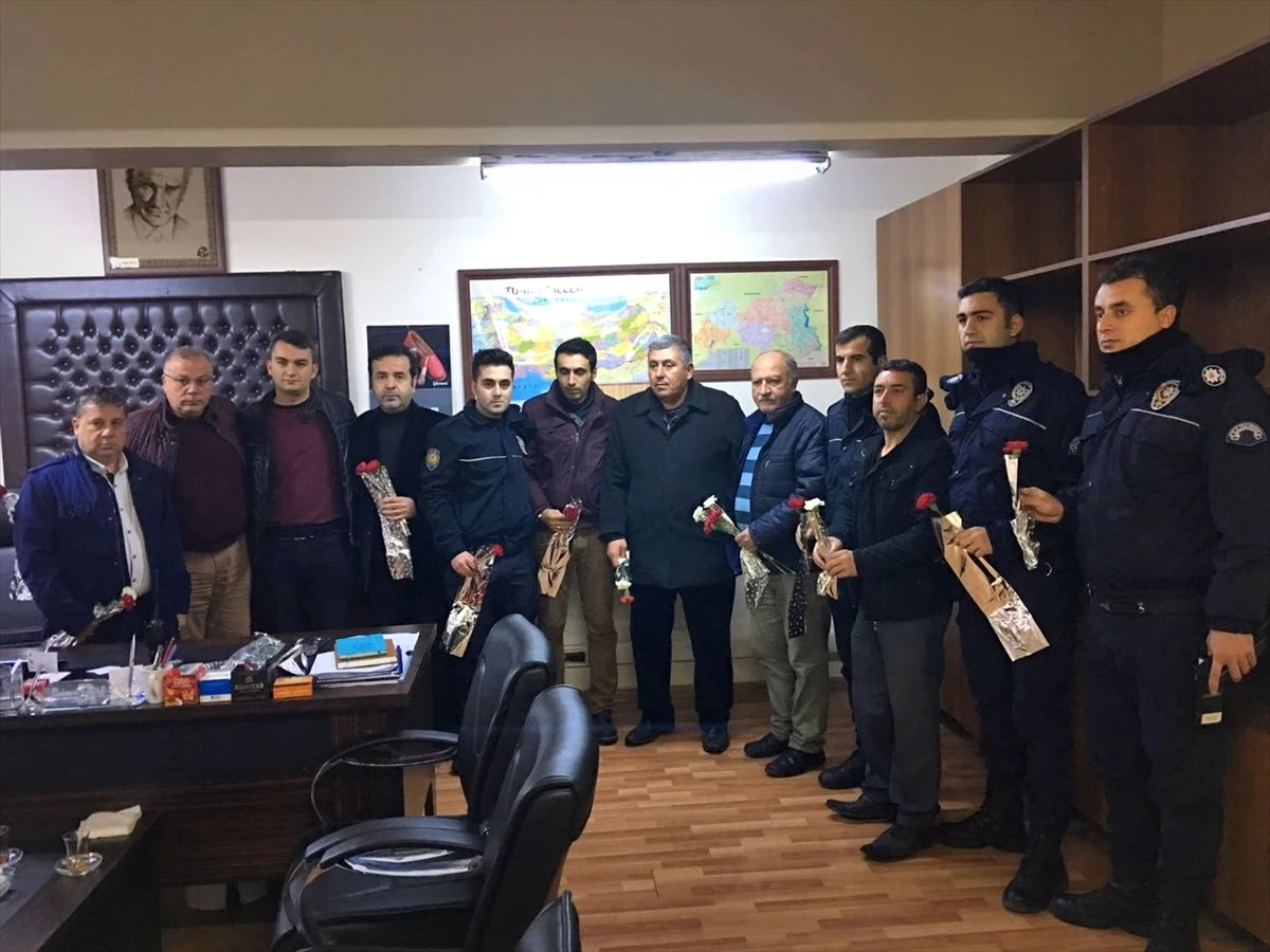 Gaziantepspor Taraftarından Polislere Destek