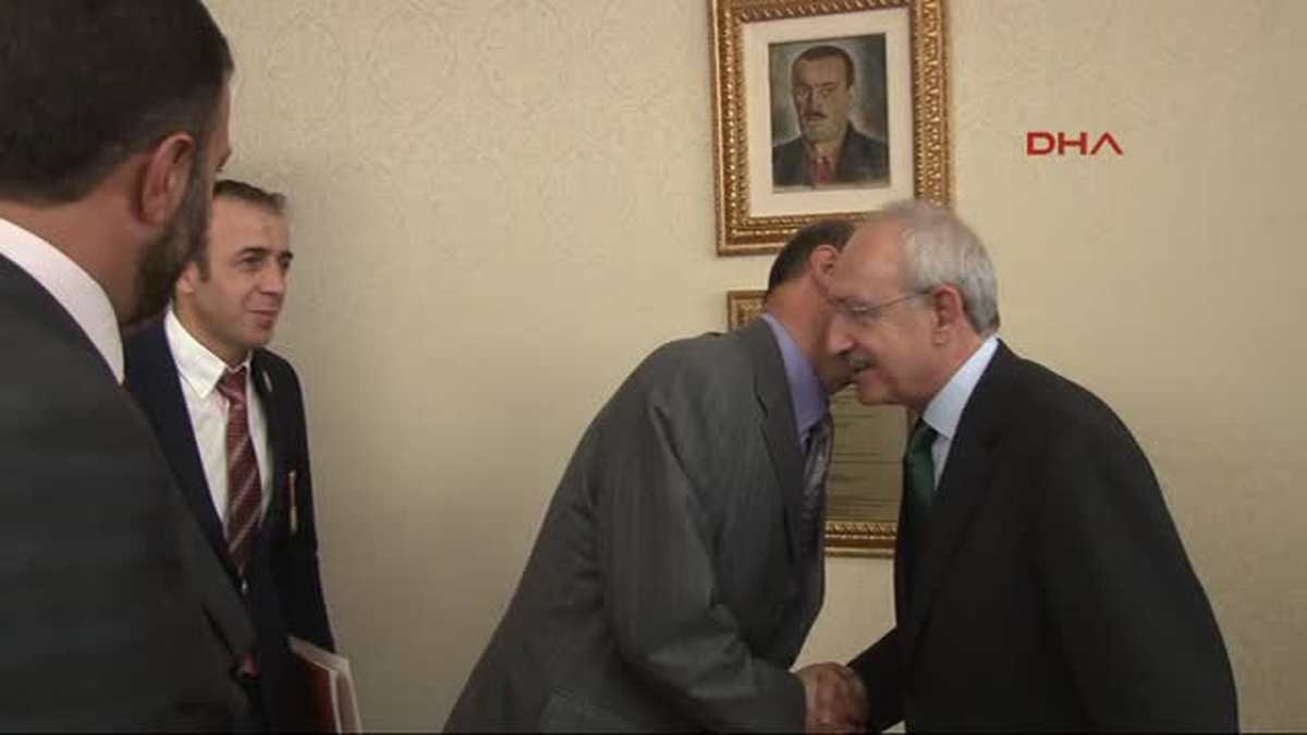 Kılıçdaroğlu, Türkiye Gaziler ve Şehit Aileleri Vakfı Etimesgut-Sincan Şubesi Yöneüicilerini Kabul...