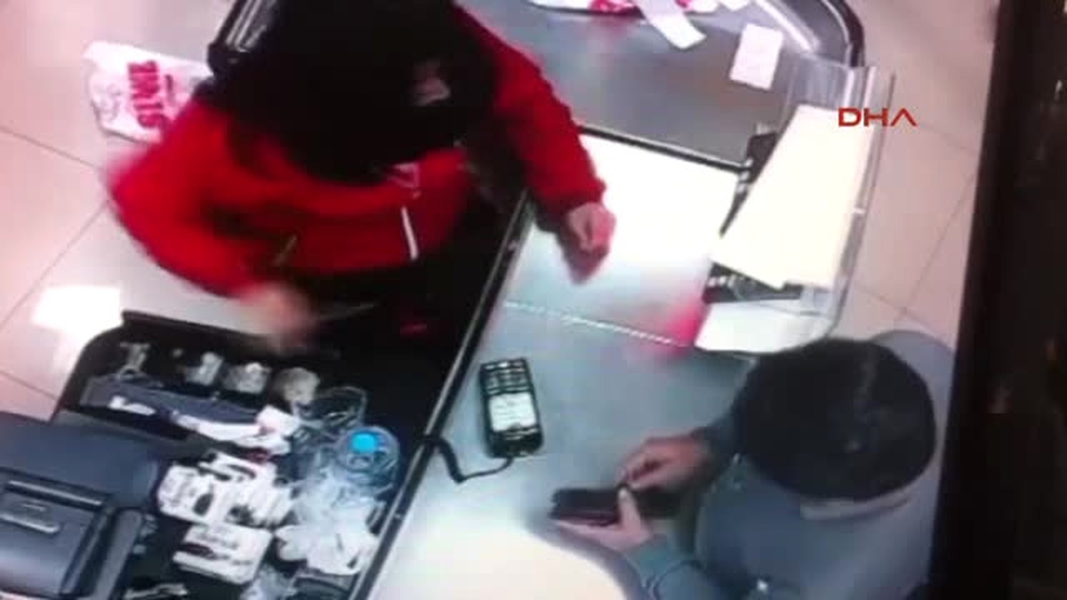 Niğde Iranlı Hırsızlar, Güvenlik Kamerası Ile Görüntülendi