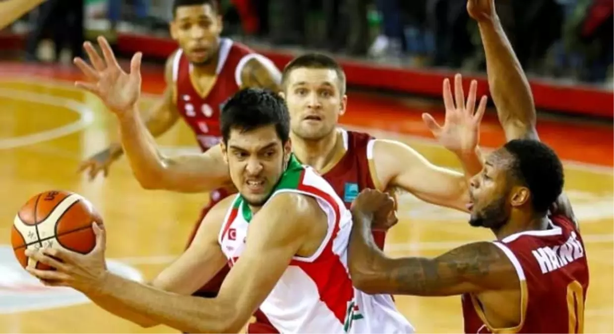 Pınar Karşıyaka-Umana Reyer Venezia: 99-59