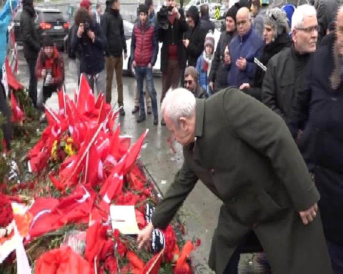 Şişli Belediye Başkanı Hayri İnönü Şehitler Tepesi\'ne Çiçek Bıraktı