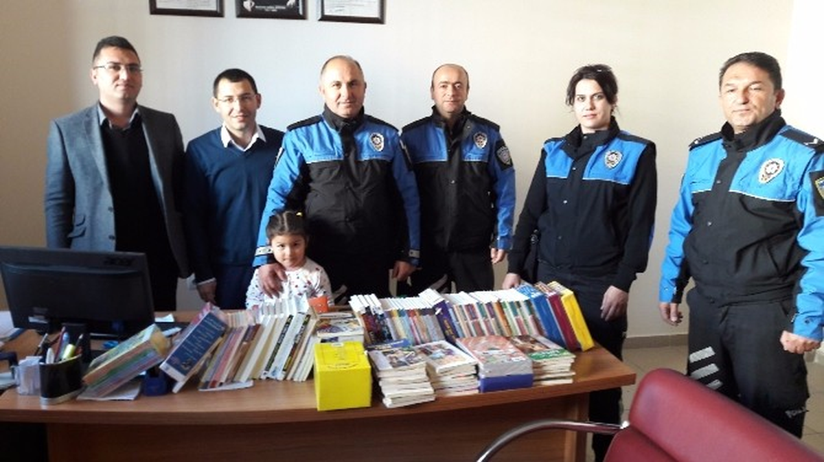 Tdp\'den 10 Okula Kitap Yardımı