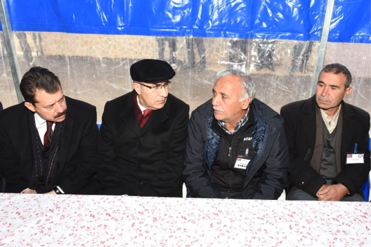 Vali Demirtaş\'tan Şehit Polislerin Ailelerine Taziye Ziyareti