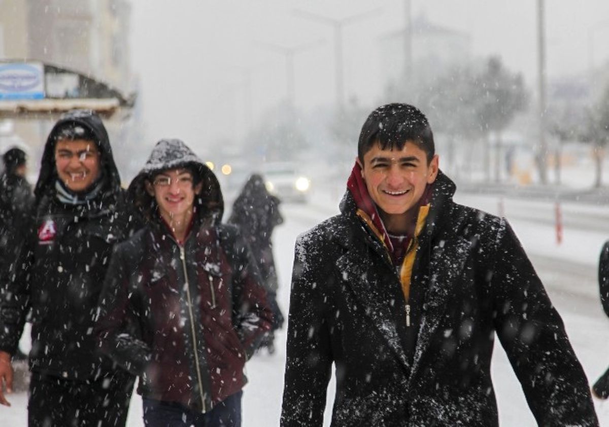 Ahlat\'ta Kar Yağışı