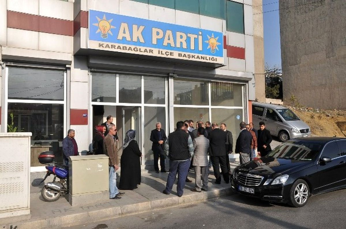 AK Parti Binasına Silahla Saldıran Şüpheli Yakalandı