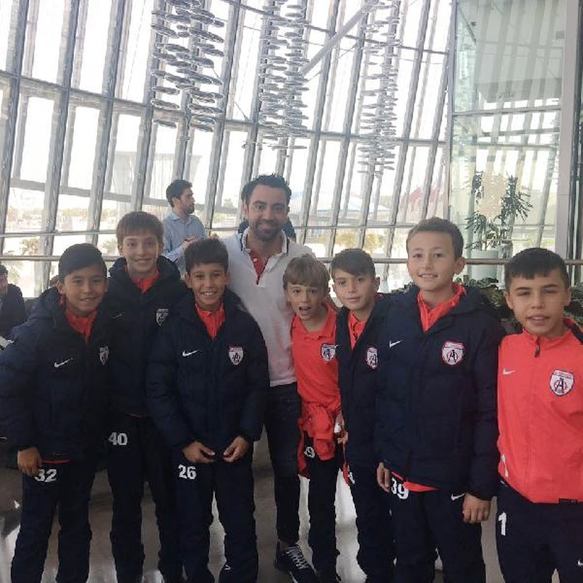 Altınordulu Miniklere Xavi\'den Sürpriz