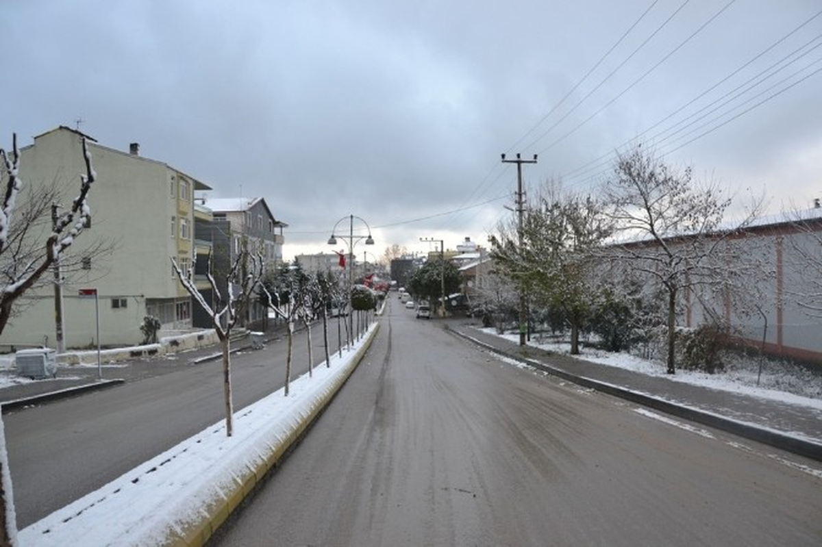 Altınova\'da Kar Teyakkuzu