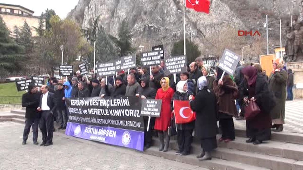 Amasya\'da Terör Protestosunda AB Bayrağı Yaktılar