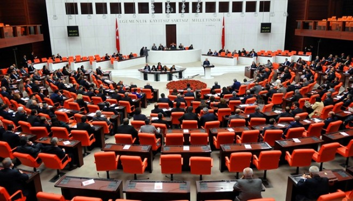 Anayasa Değişiklik Teklifi Komisyona Gidiyor