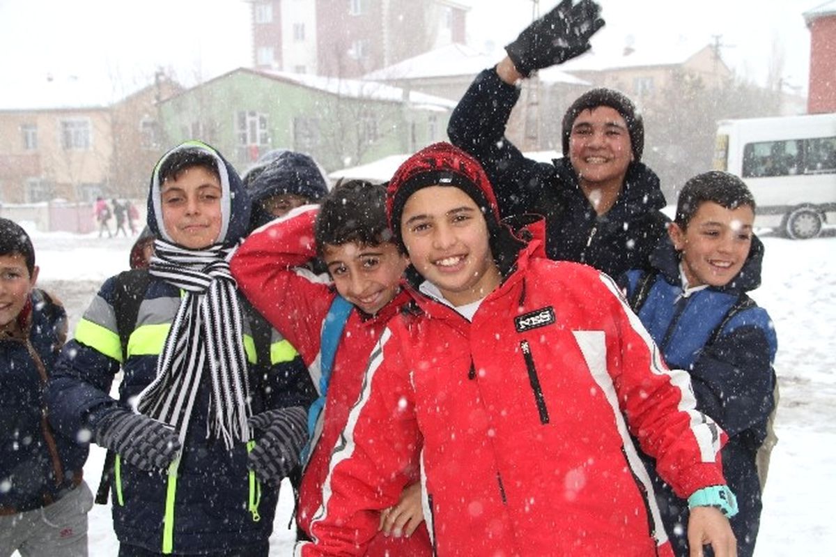 Ardahan\'da Okullar Yarın da Tatil Edildi