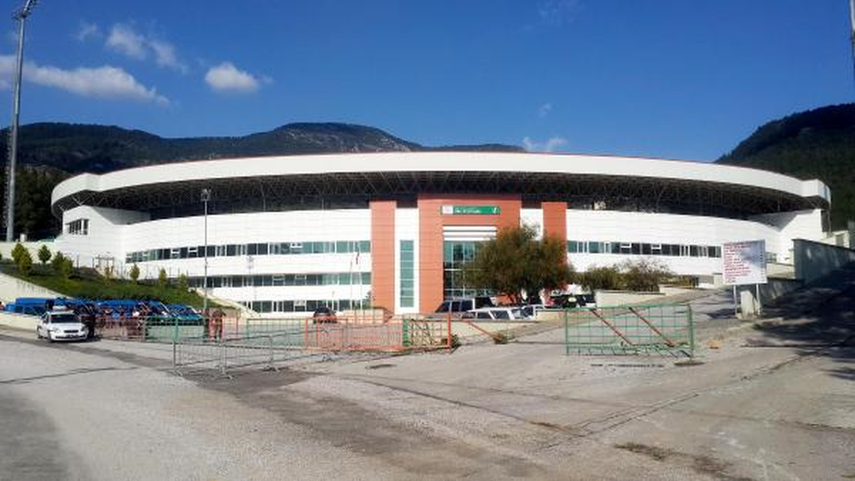 Aytemiz Alanyaspor Stadının Adı Bahçeşehir Okulları Arena Oldu