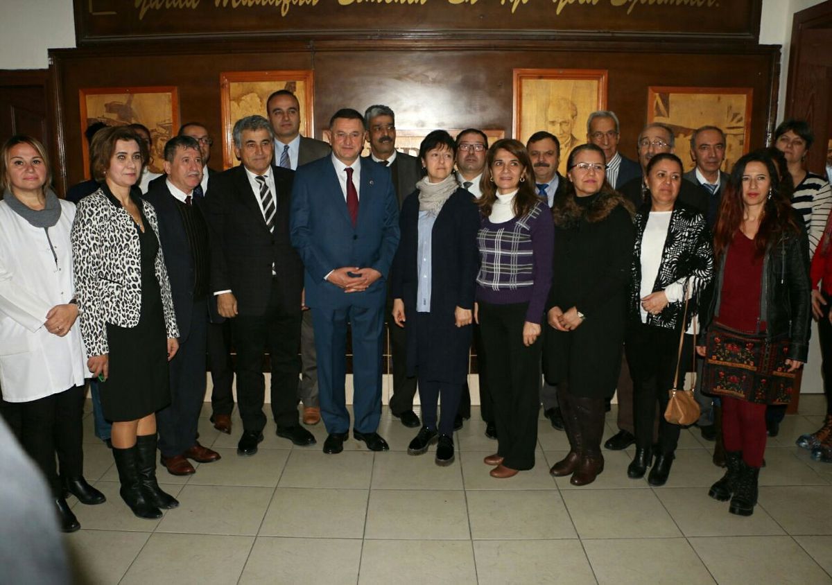 Başkan Savaş, Cemil Şükrü Çolakoğlu İlkokulu\'nu Ziyaret Etti