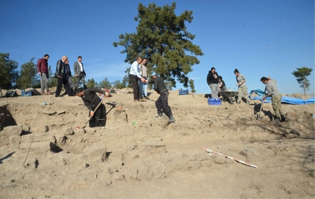 Başkan Sözlü, Tatarlı Höyüğünde