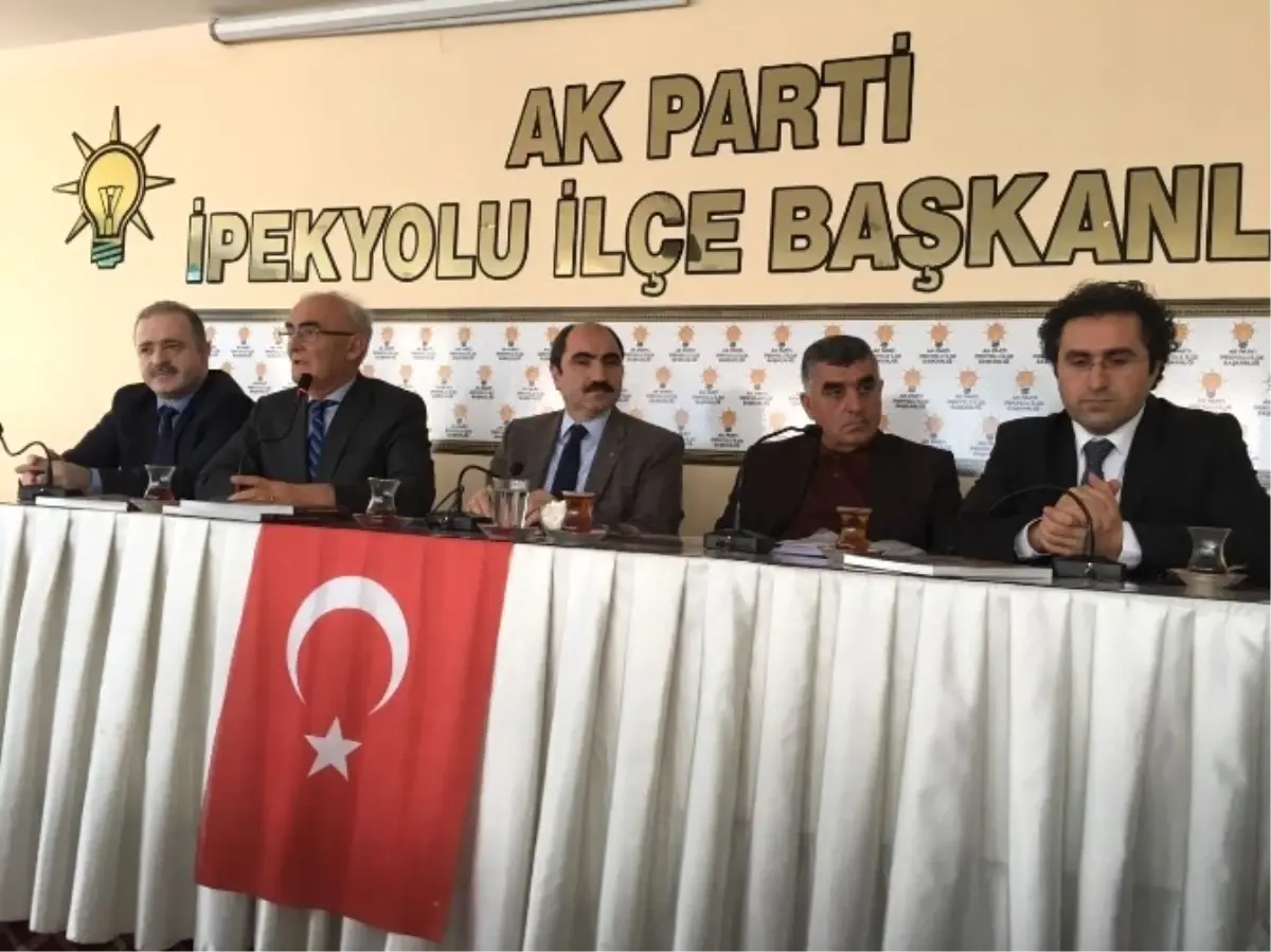 Başkan Yılmaz\'dan Vanlı Şehidin Ailesini Ziyaret