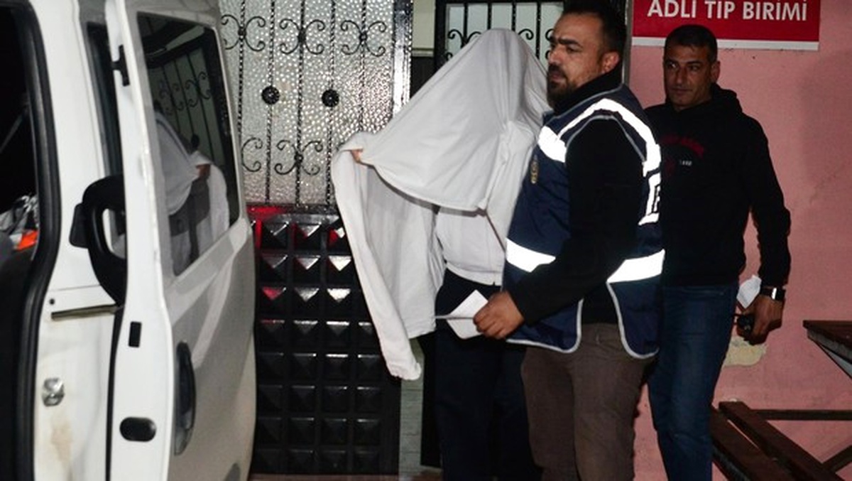 Belediye Başkanının Kardeşine Ruhsatsız Silahtan Gözaltı