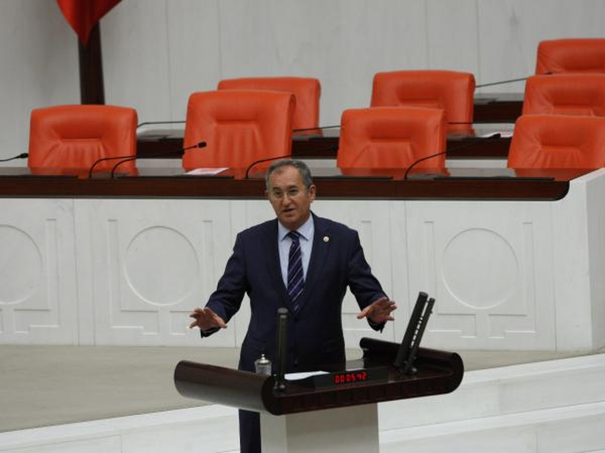 Bergama İlçe Milli Eğitim Müdürü\'nün Paylaşımını Bakan Yılmaz\'a Sordu