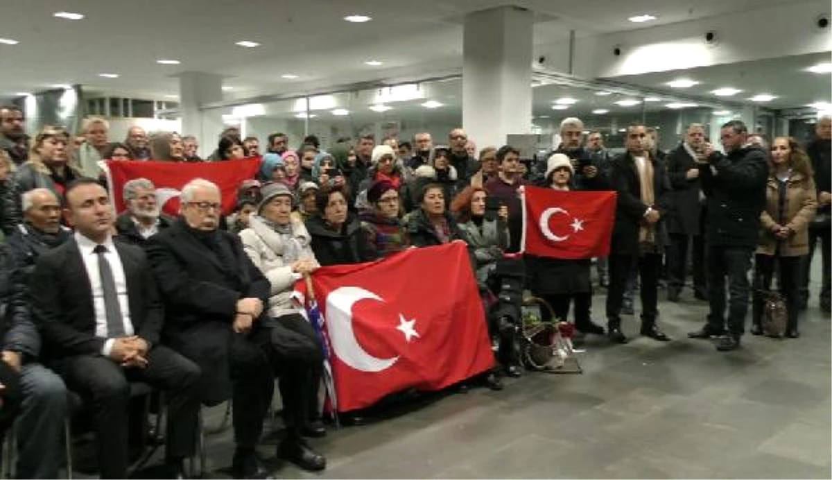 Beşiktaş\'ın Kardeş Alman Belediyesi, Terör Kurbanlarını Andı