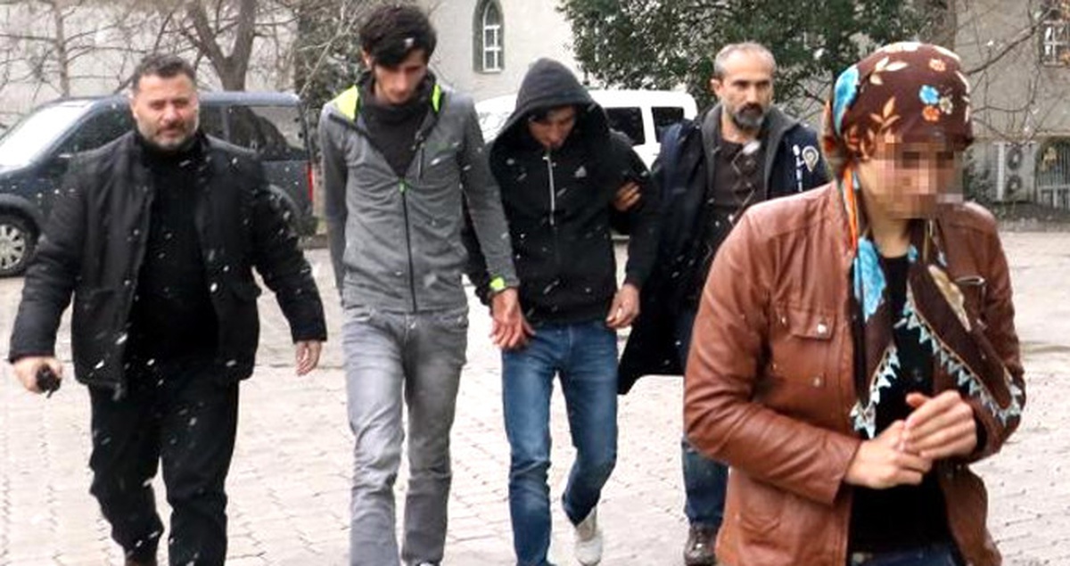 Birlikte Olmak İsteyen Kişiyi, \'Fantazi Yapalım\' Diyerek Sopayla Dövdü (2)