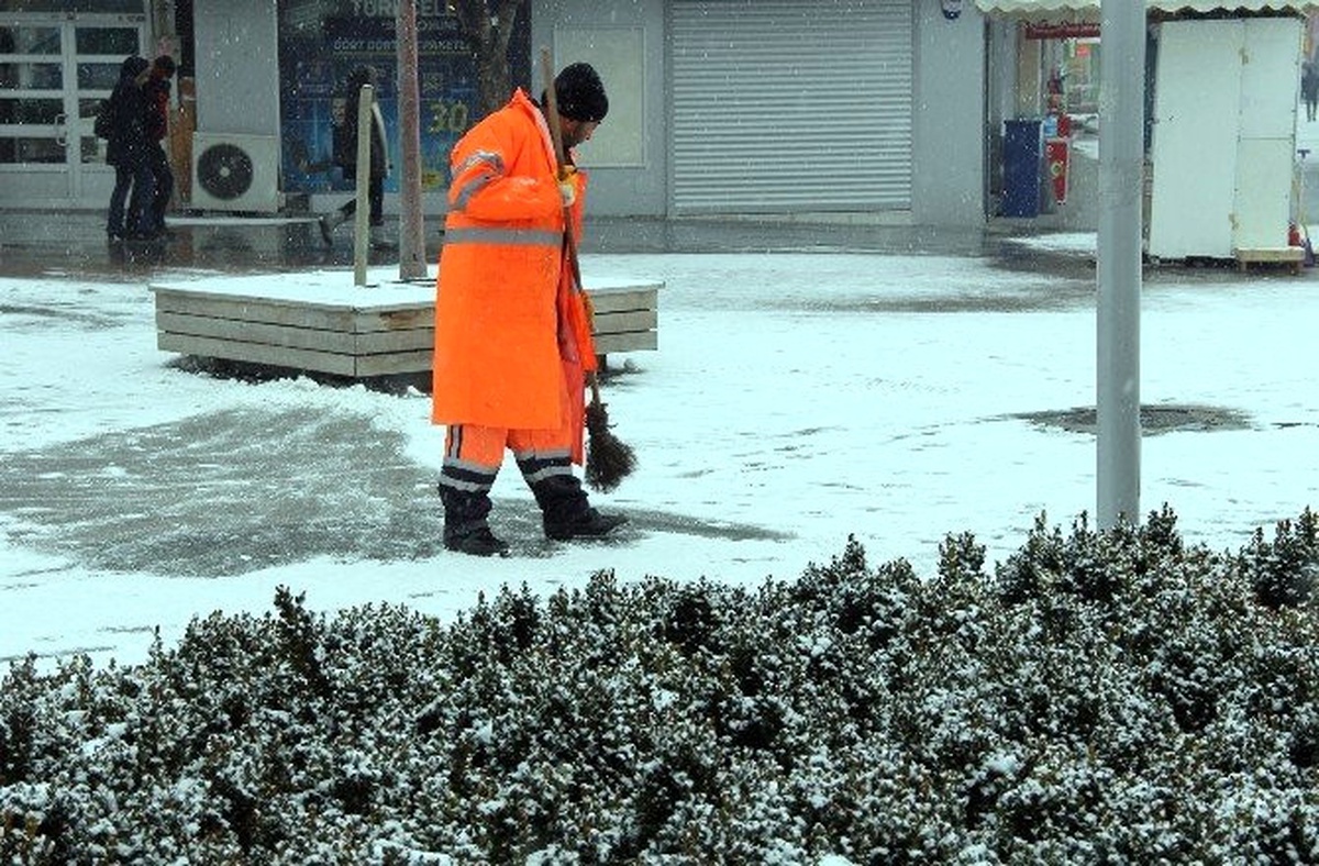 Bolu Kent Merkezi Beyaz Büründü