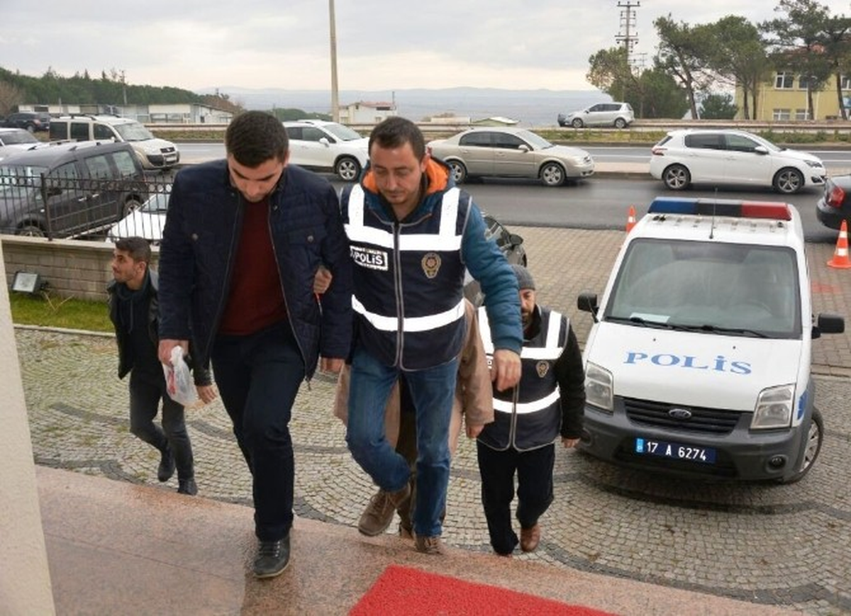 Çanakkale\'de Fetö Operasyonunda 2 Tutuklama