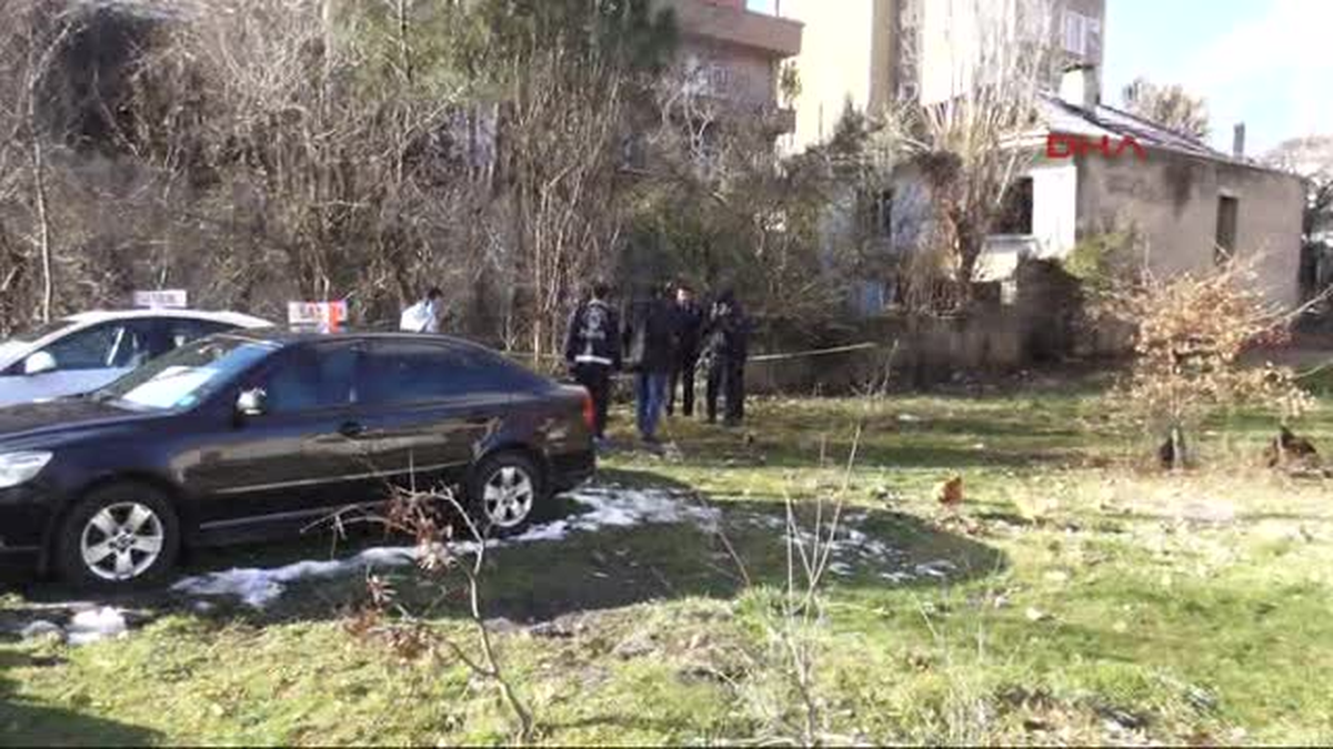 Çekmeköy\'de El Bombası Alarmı