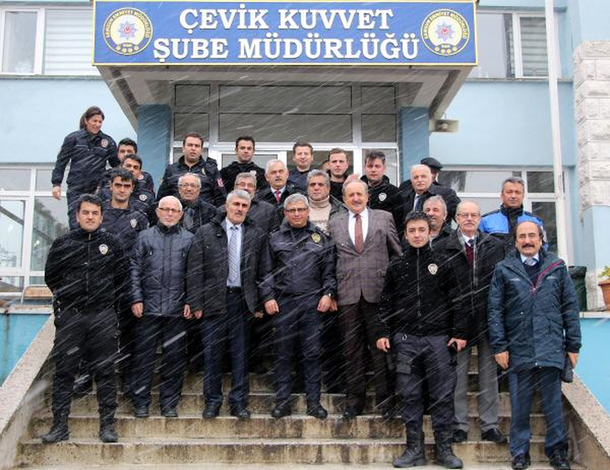 Derneklerden \'Çevik Kuvvet\'e Destek Ziyareti