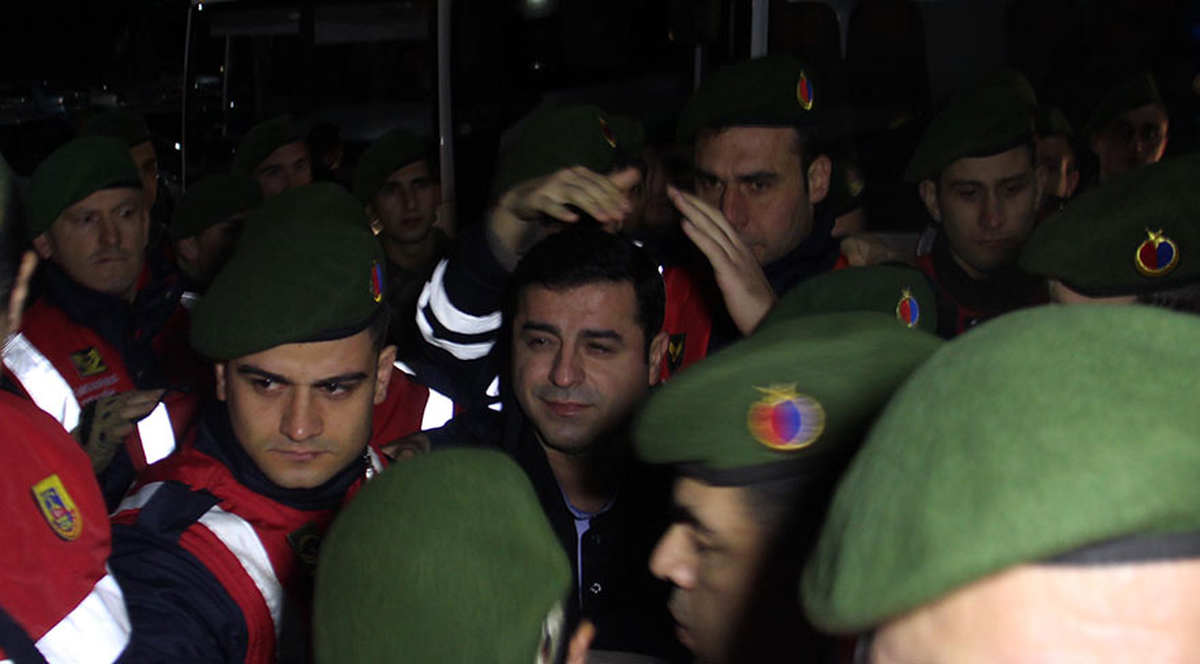 Dha Yurt - Selahattin Demirtaş, Hastanede Sağlık Kontrolünden Geçirildi