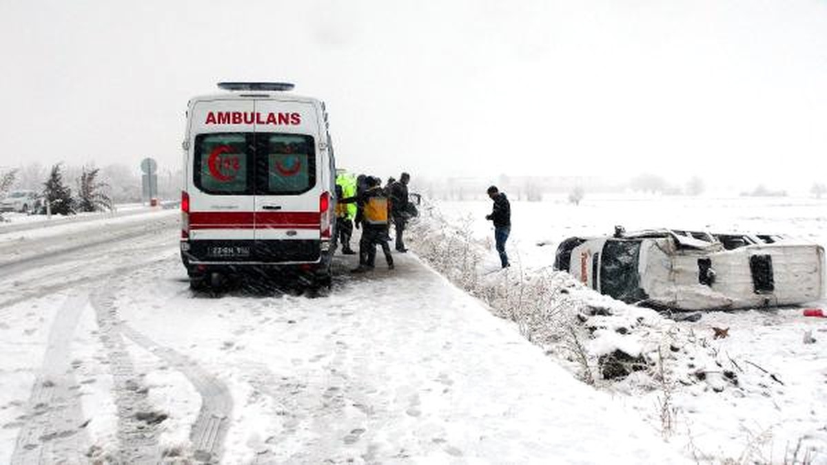Elazığ\'da Zincirleme Trafik Kazası: 18 Yaralı