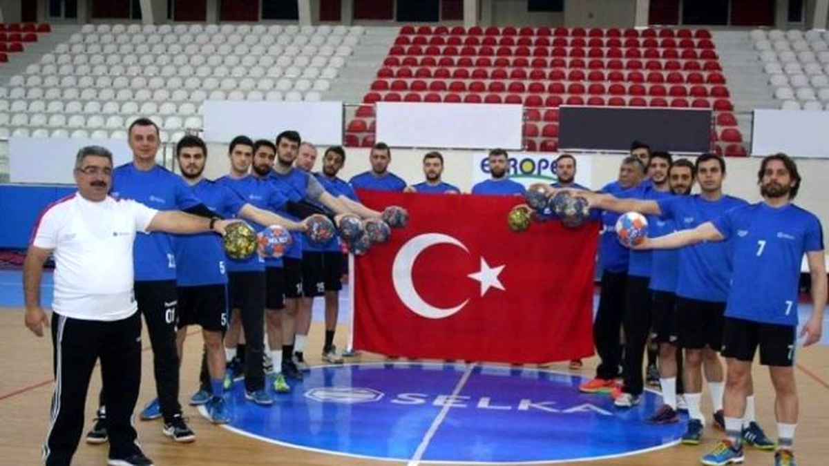 Eskişehir Selkaspor Yenilgisiz Zirvede