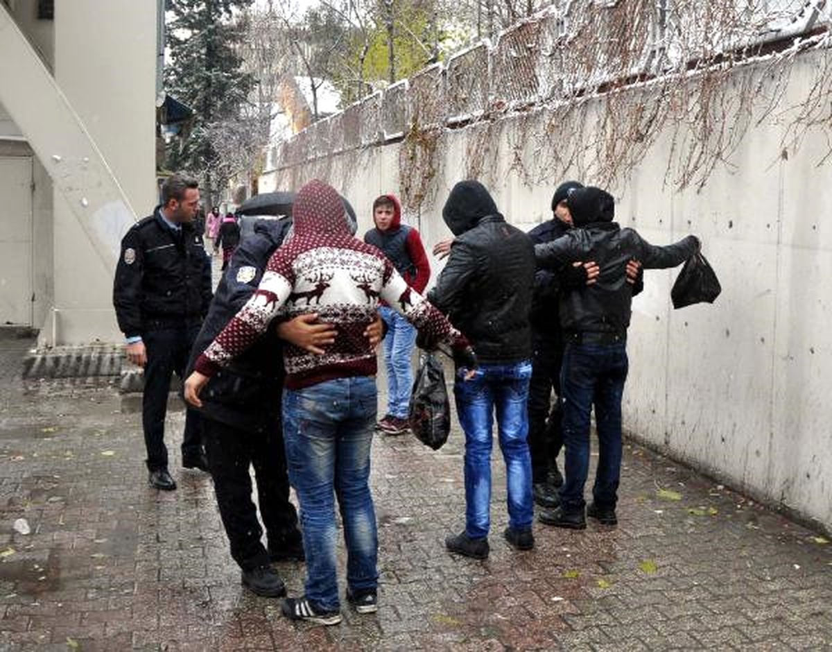 Gaziantep\'te Okul Çevrelerinde \'Huzur\' Uygulaması