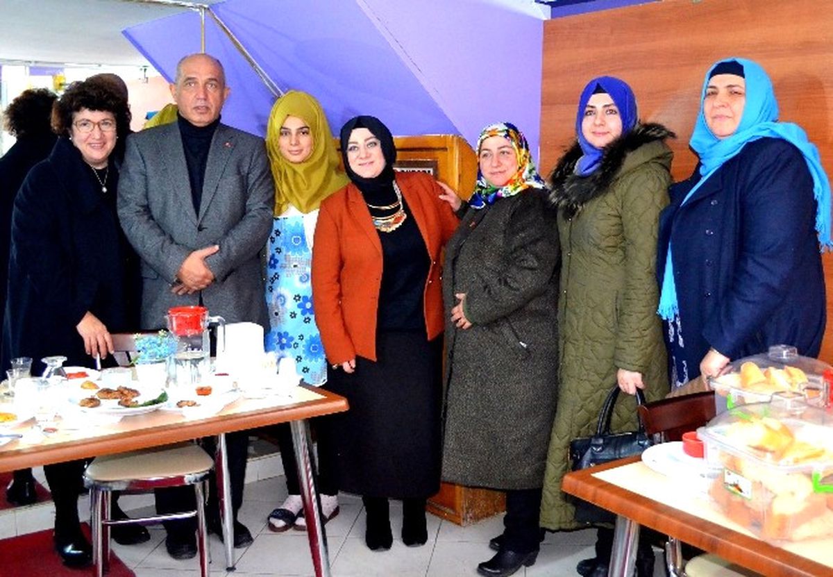 Ilıcalı\'dan Engel Tanımayan Genç Kıza Anlamlı Ziyaret