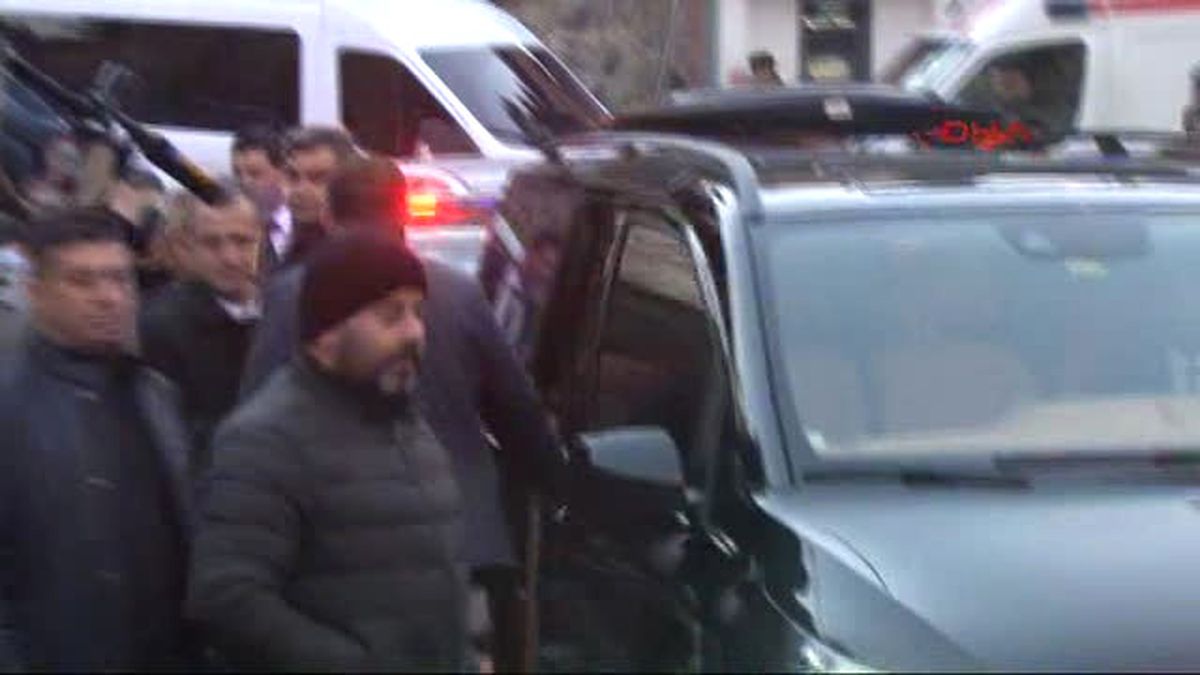 Kılıçdaroğlu Patlamada Yaralananları Hastanede Ziyaret Etti