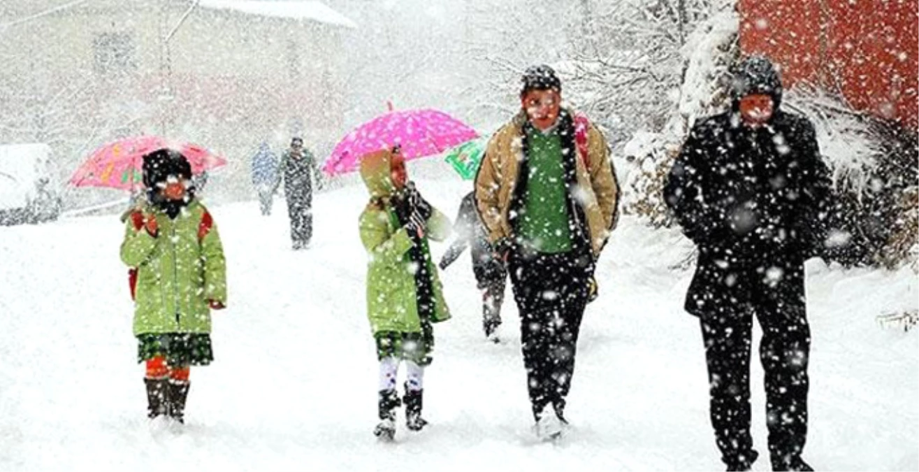Konya ve Karaman\'da Eğitime Kar Engeli