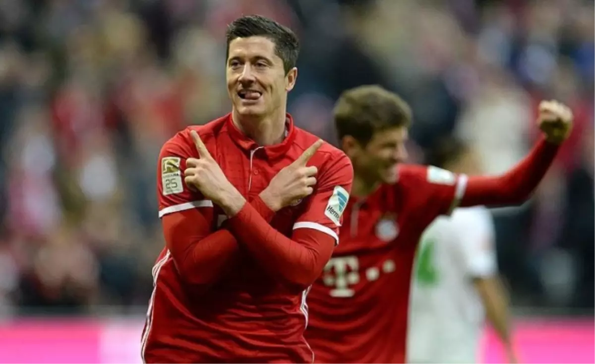 Lewandowski\'nin Sözleşmesi Uzatıldı