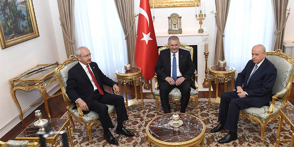 Liderler Çankaya Köşkü\'nde Terör Gündemiyle Buluştu (1)