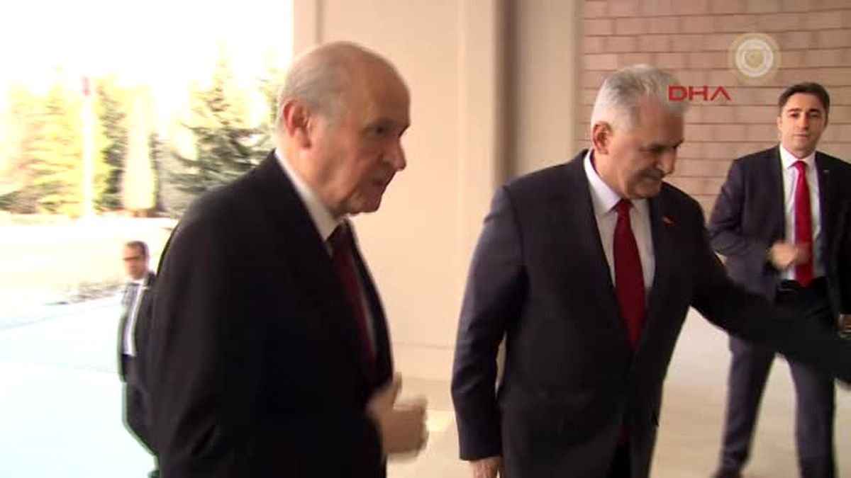 Liderler Çankaya Köşkü\'nde Terör Gündemiyle Buluştu