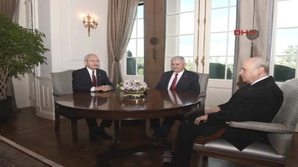 Liderler Çankaya Köşkü\'nde Terör Gündemiyle Buluştu Fotolar