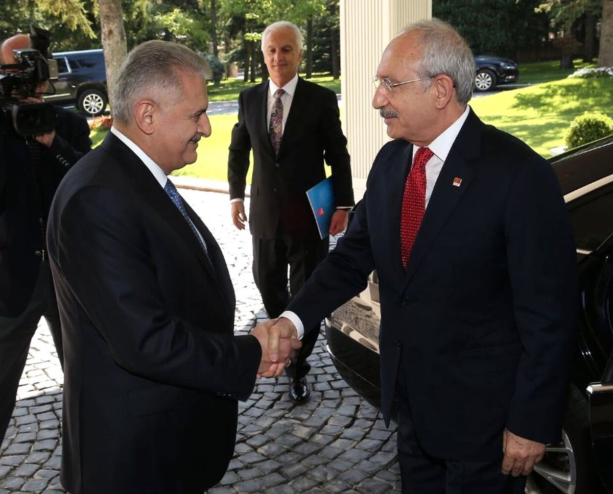 Liderler Çankaya Köşkü\'nde Terör Gündemiyle Buluştu (3)