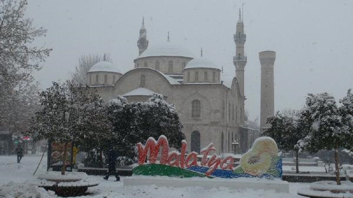 Malatya\'da İki İlçede Okullara Kar Tatili