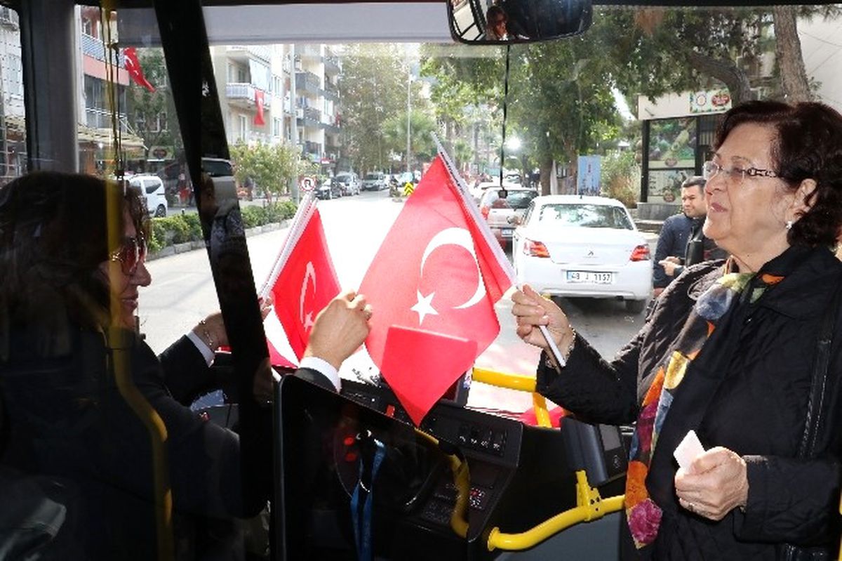 Manisa\'da Kadın Yolcular Gece İstedikleri Yerde İnecek