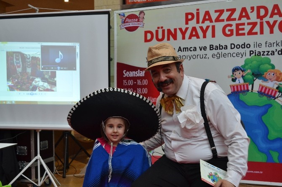 Minikler İki Günde Meksika ve İtalya\'yı Gezdi