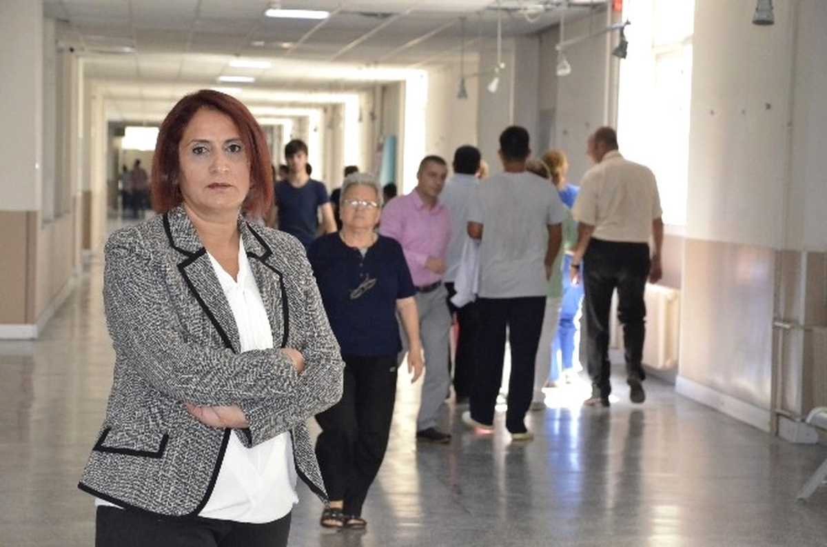 Murat Boz\'un Hemşire Sahnesine Sağlıkçılardan Tepki