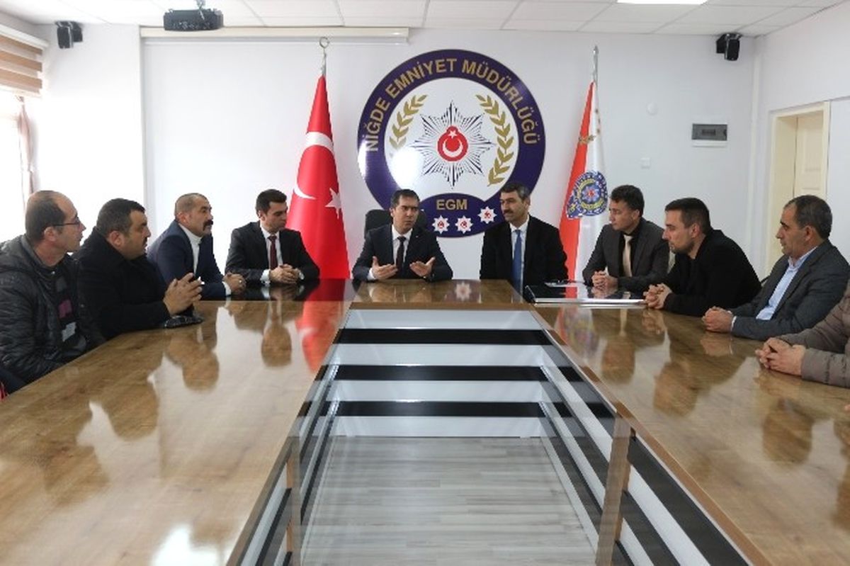 Niğde\'de Türk - İş\'e Bağlı Sendika Temsilcileri Emniyeti Ziyaret Etti