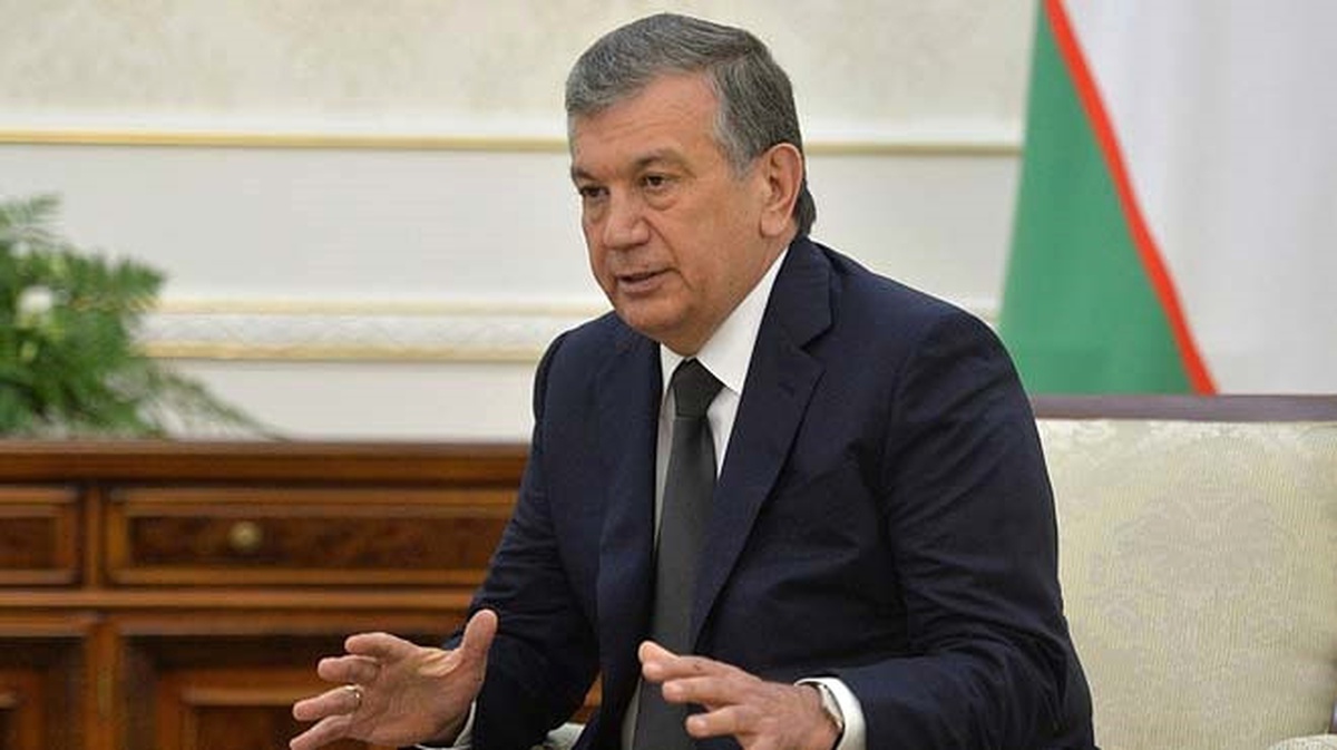 Özbekistan\'ın Yeni Cumhurbaşkanı Mirziyoyev Görevine Başladı