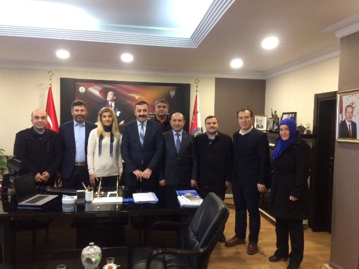 Özdemir ve Yönetim Kurulu; Turanlı\'yı Ziyaret Etti