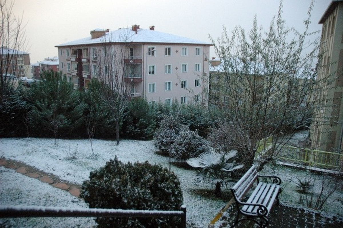 Sakarya\'ya Yılın İlk Karı Düştü